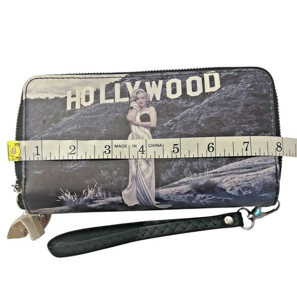 Rare Marilyn Monroe Hollywood Wallet Wristlet NWT 2018 Licensed - Picture 7 of 12